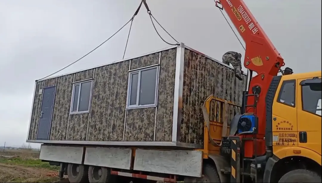 保护地友好资助大雁米稻田驿站建设